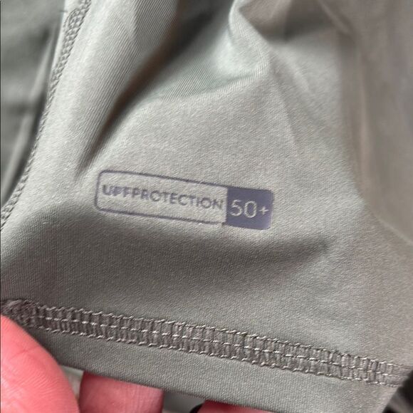 Quiksilver UV protection Green Long Sleeve Surf Sun Shirt - Picture 5 of 11